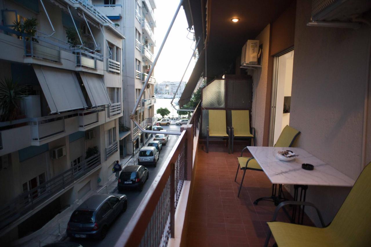 Cozy Apartment Marina Zeas Piraeus Exterior photo